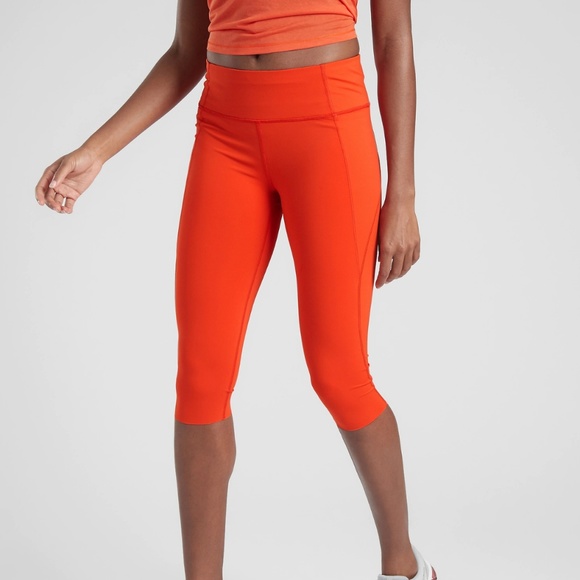 Athleta Pants - Athleta Velocity Stash Pocket Crop